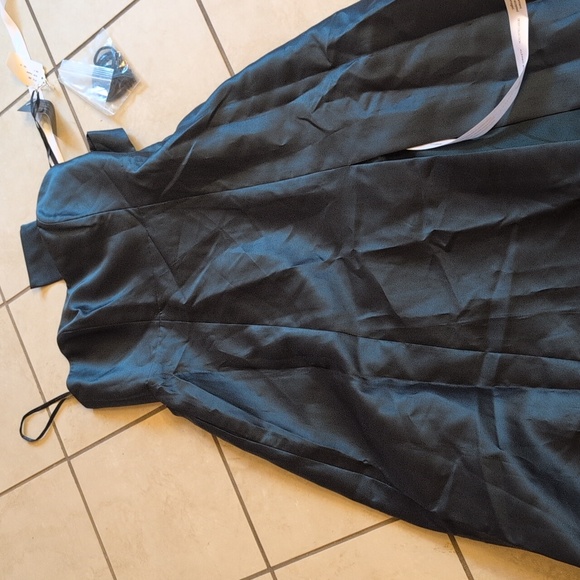 NWT Alfred Sung Strapless A-line Satin Gown Modern Bow Detail Evergreen 14 - Picture 2 of 13